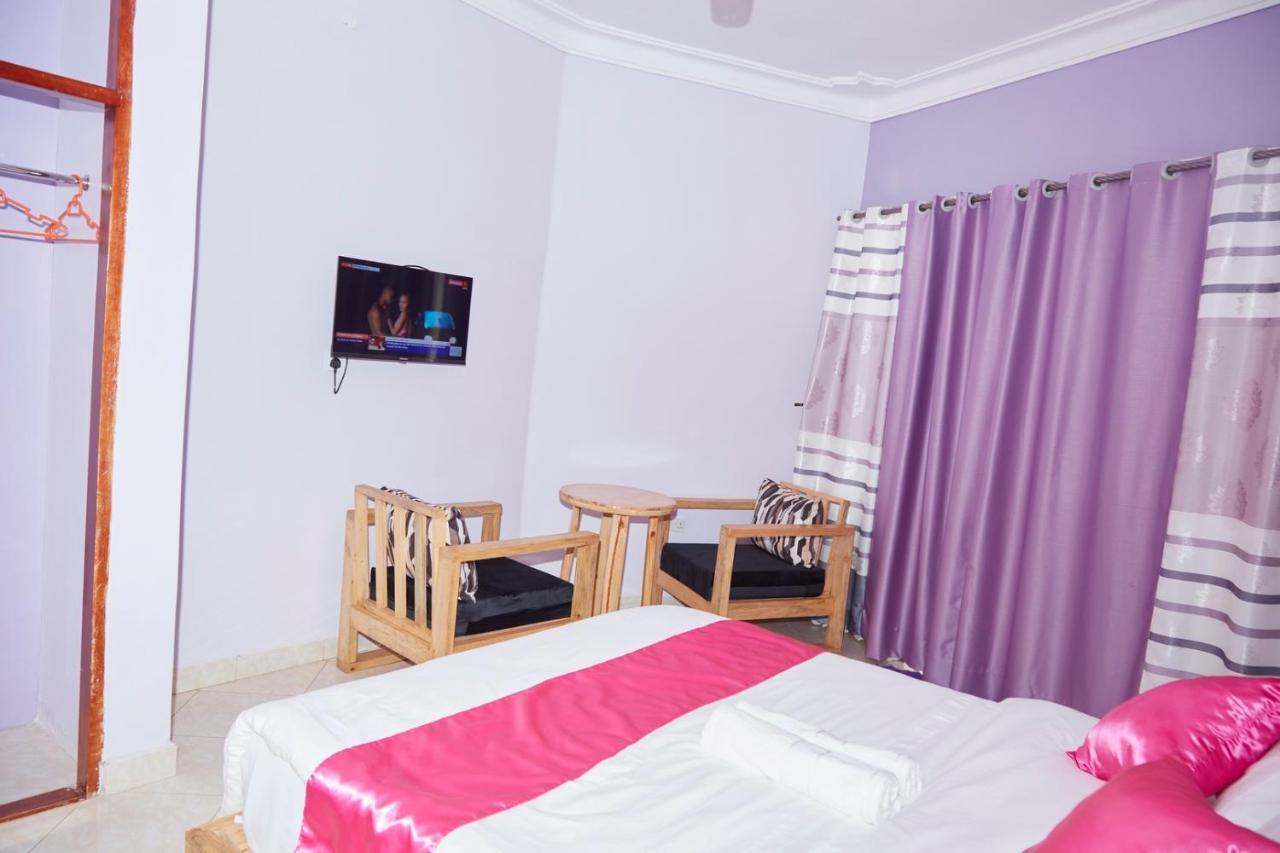 Westway Luxury Suites Mbarara Exterior foto